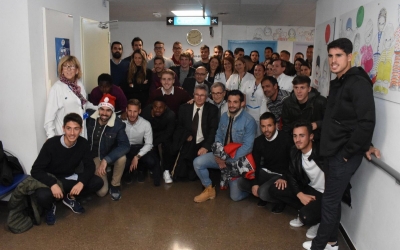 Visita dels arlequinats aquest migdia a l'Hospital de Sabadell | CES